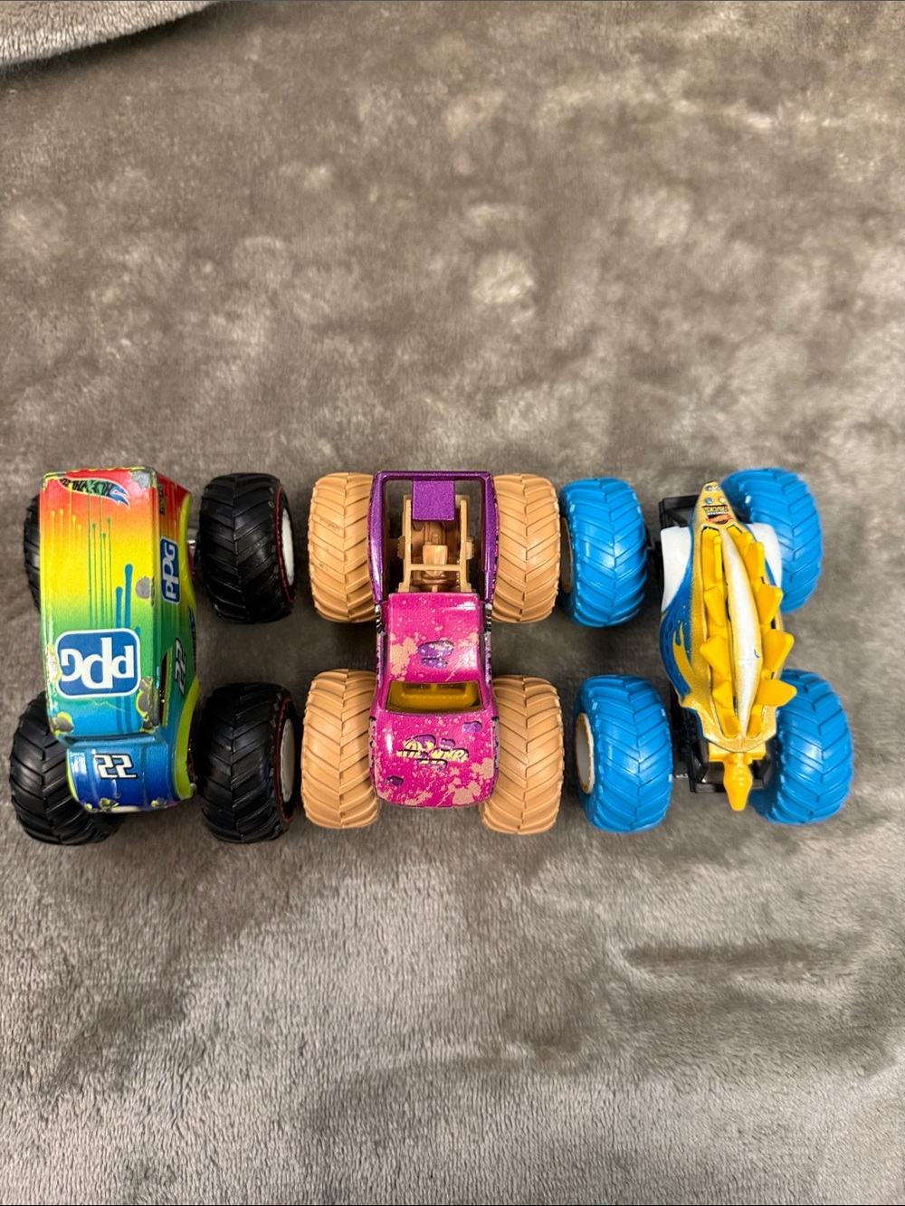 Lot of 3 Hot Wheels Monster Trucks Motosaurus, Hot Wheels, & PPG G - Picture 7 of 8